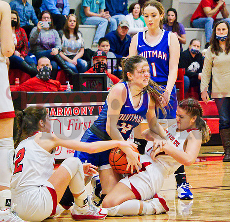 _1178497 Maddy Pence 22 wrestles