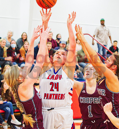_1180374 Hannah Wright 24 tough shot