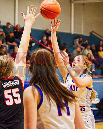 _1179986 Lindsey Hornaday 1 shoots