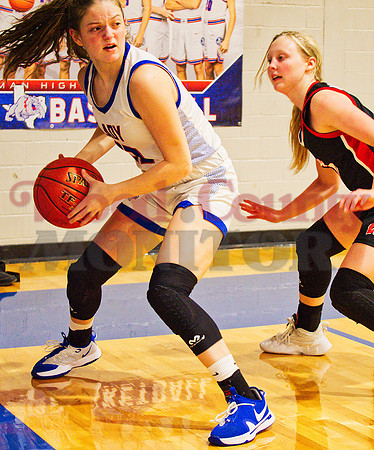 _1180018 Madyson Pence 22 pivot
