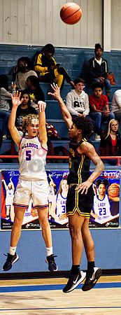 _1047522 Brady Floyd for three