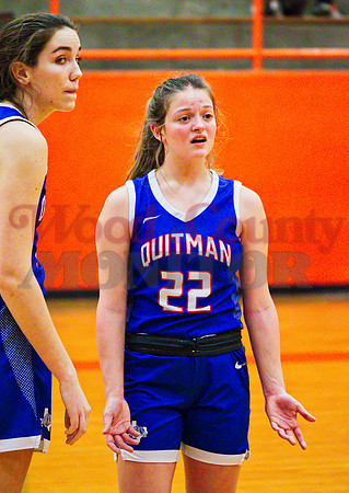 _1181028 Madyson Pence 22 looks to coach