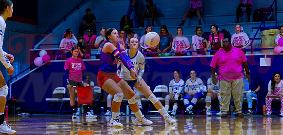 _1343380 Larkin Spears receives