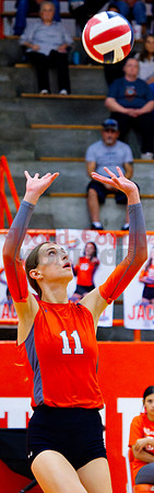 _A010114 Olivia Hughes sets