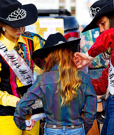 _7136296 attention to detail