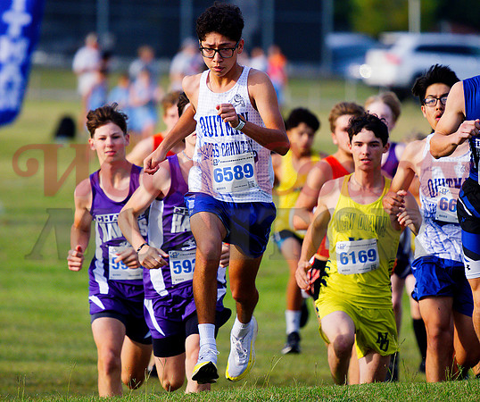 _9142449 Enrique Olvera starts quick