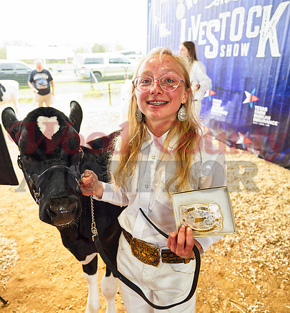 _1248702 Kendall Davis of Quitman FFA grand champ dairy sr showmanship