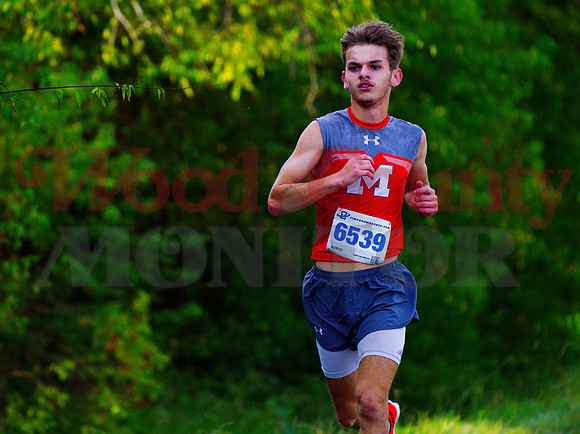 _9142641 Preston Haskins paces