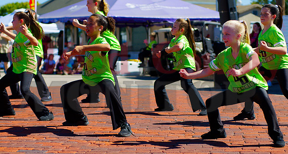 _1332791 strictly rhythm low