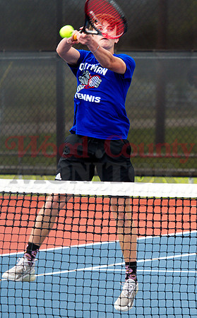 _1113796 Ethan Reynolds at net