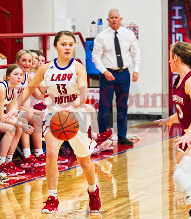 _1247021 Kalli Trimble dribbles