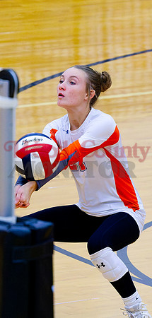 _A180871 Kaitlyn McMahon bumps