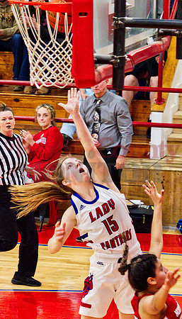 _1248012 Cacie Lennon score go-ahead bucket and-one