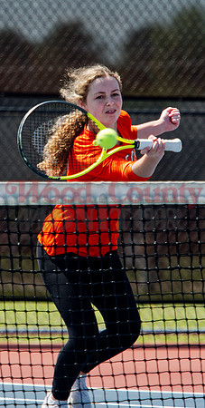_1114145 Sunni Ruffin volleys