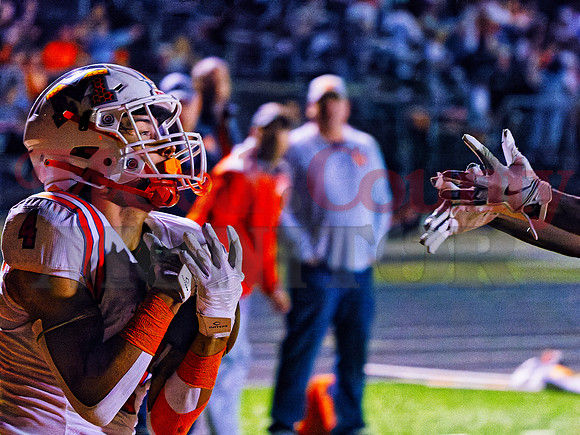 _A181146 Colton McMahon catches td