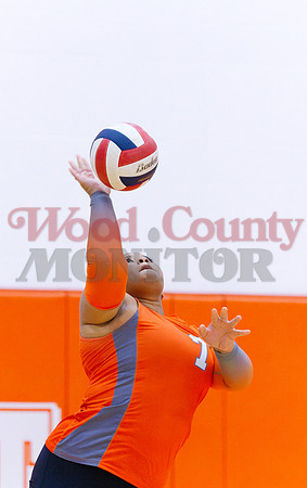 _A080544 Trinadee Jackson serves