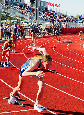 _1148348 girls 400m dash 6blocks