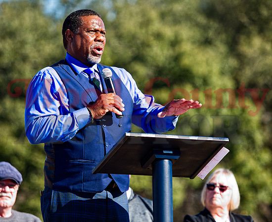 _1236916 Dr Charles Brewster speaks