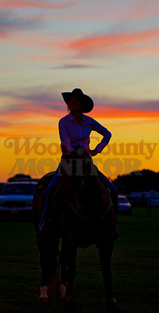 _1203854 sunset cowgirl
