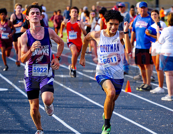 _9143722 Jairo Salinas pushes to line
