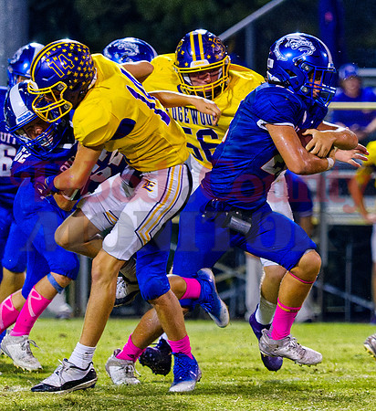 _A040889 Jacob Breding follows Bryce Miller block